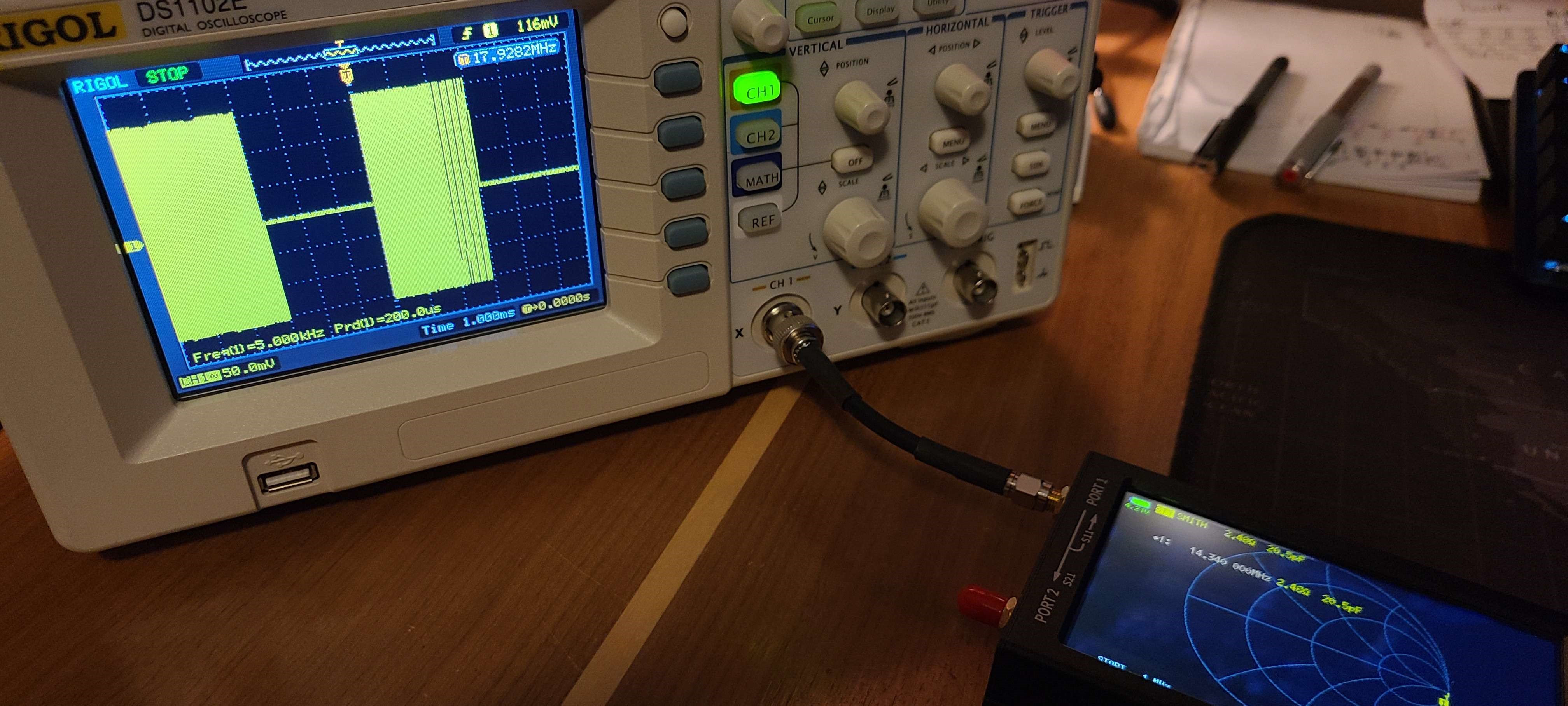 NanoVNA-F v2 Output Waveform