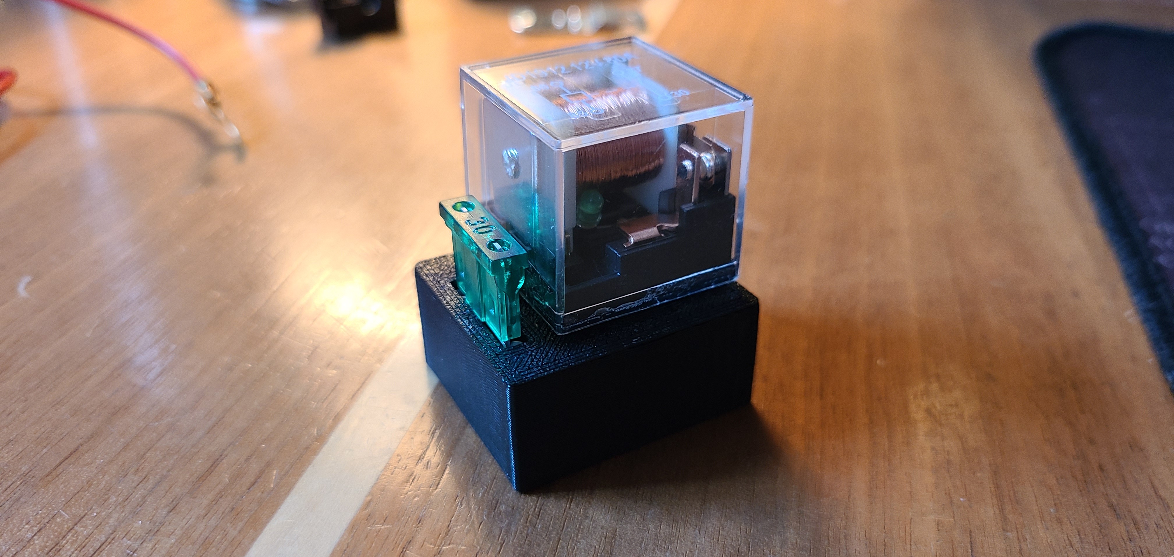 3D printed relay holder assembled