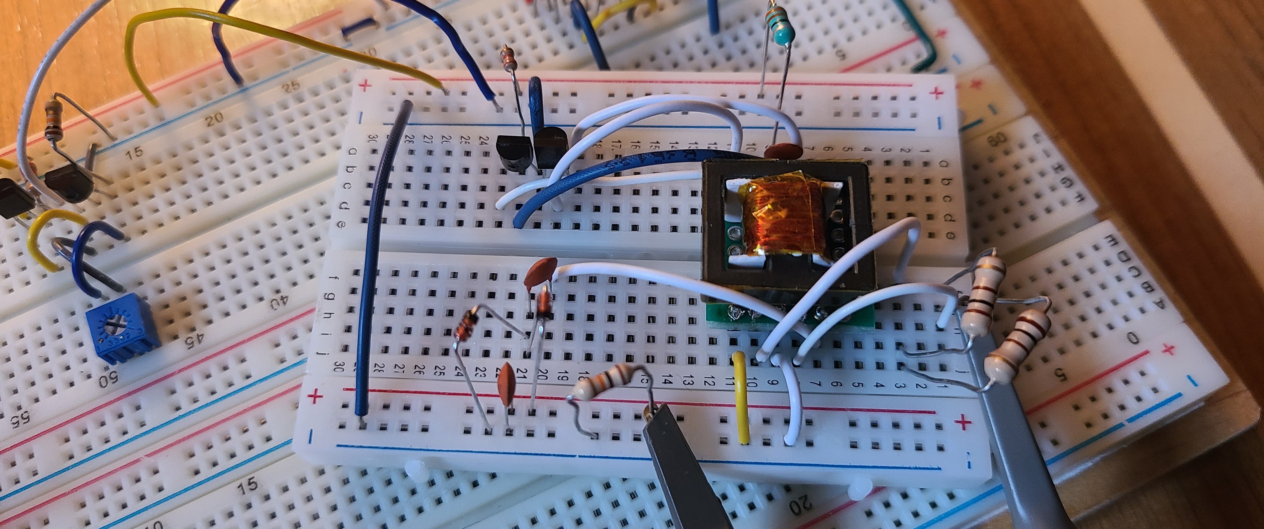 Transformer breadboard circuit
