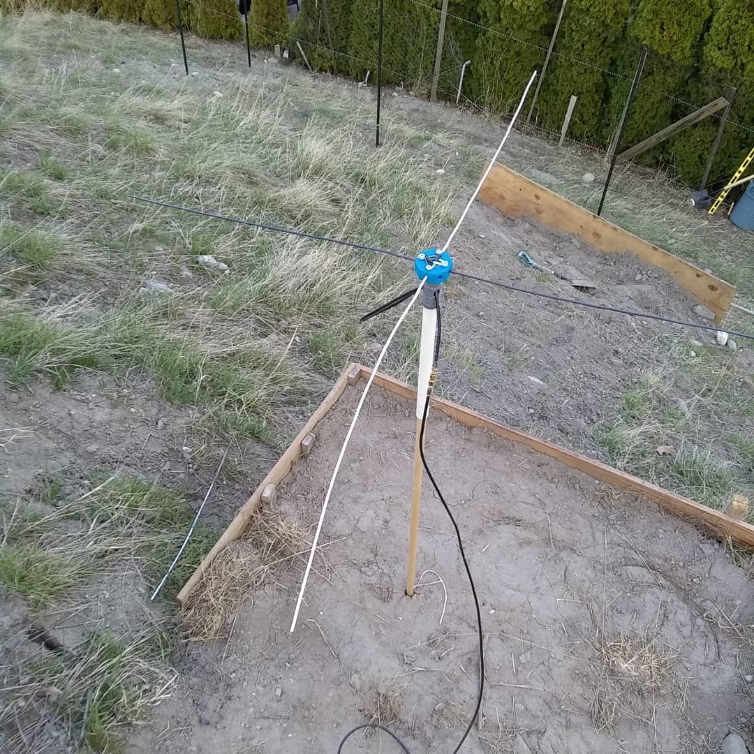 Turnstile antenna