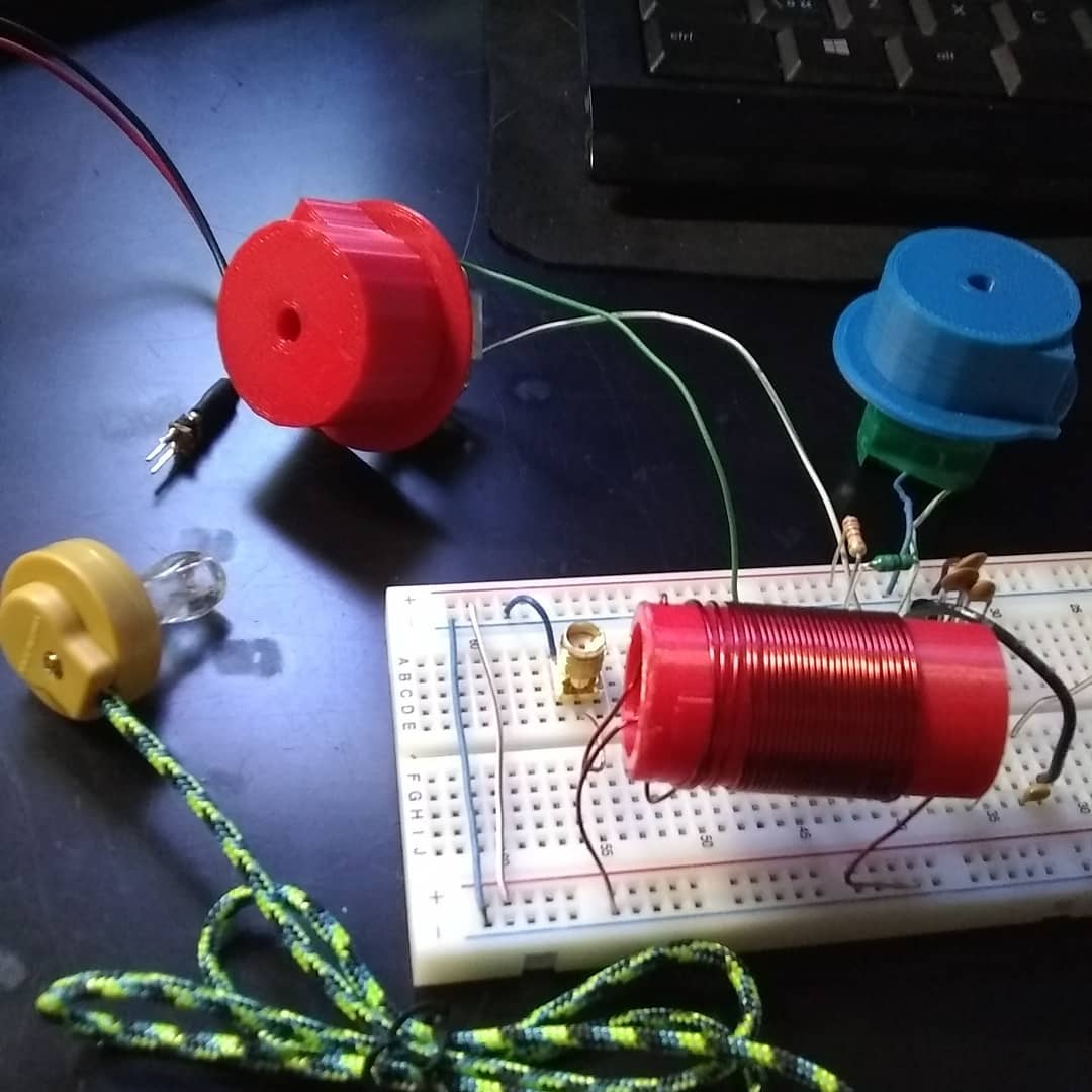Regenerative reciever breadboard prototype