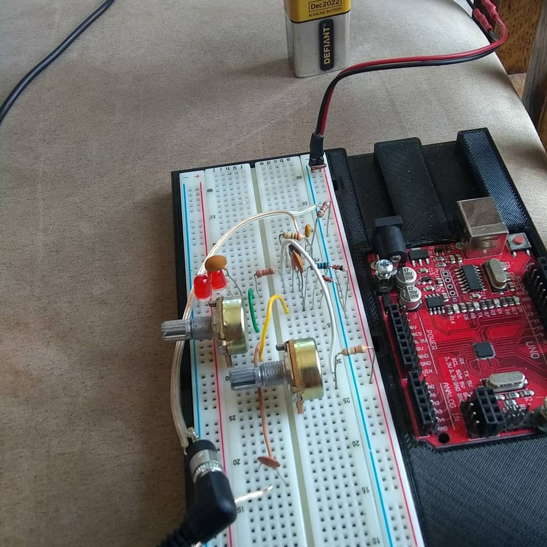Tremelo pedal breadboard