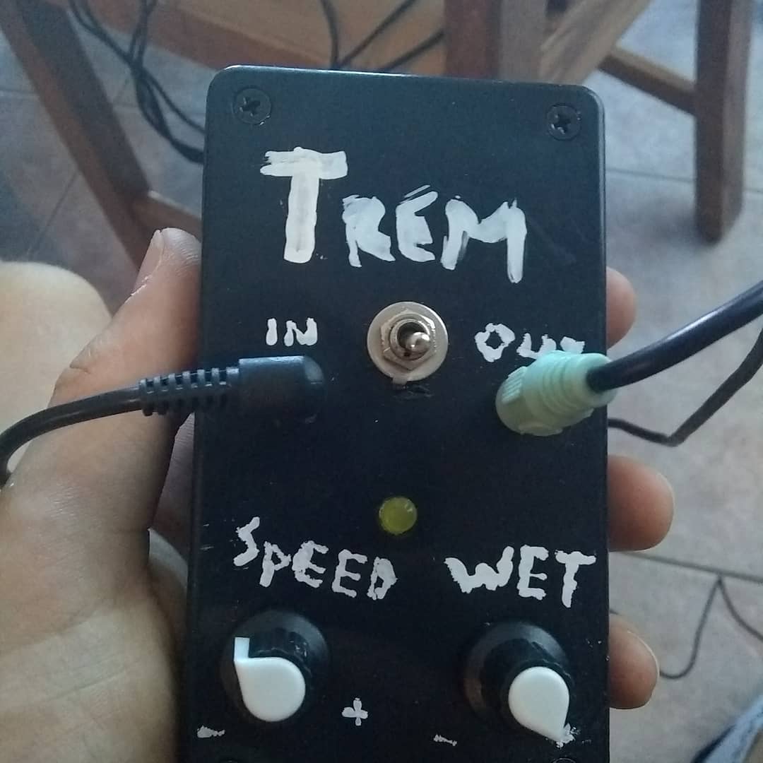 Tremelo pedal prototype