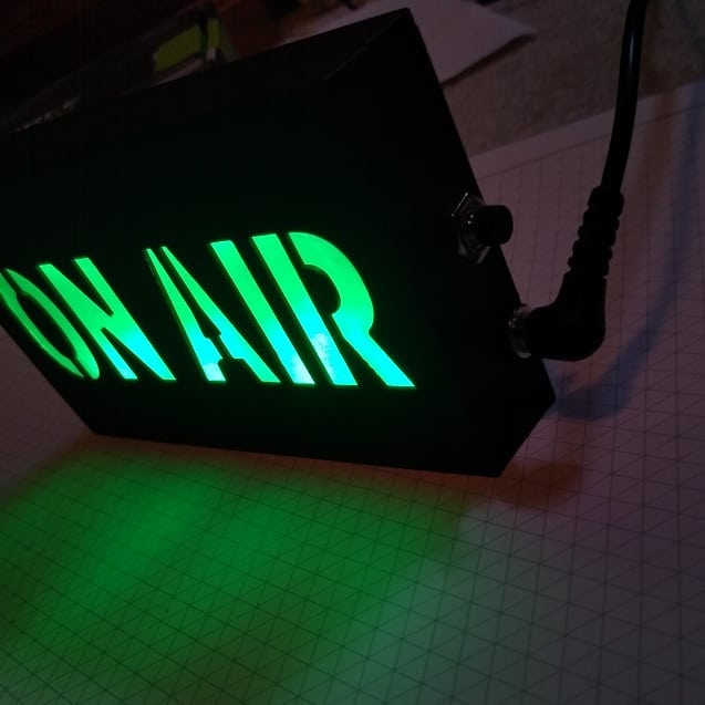 On Air sign Green