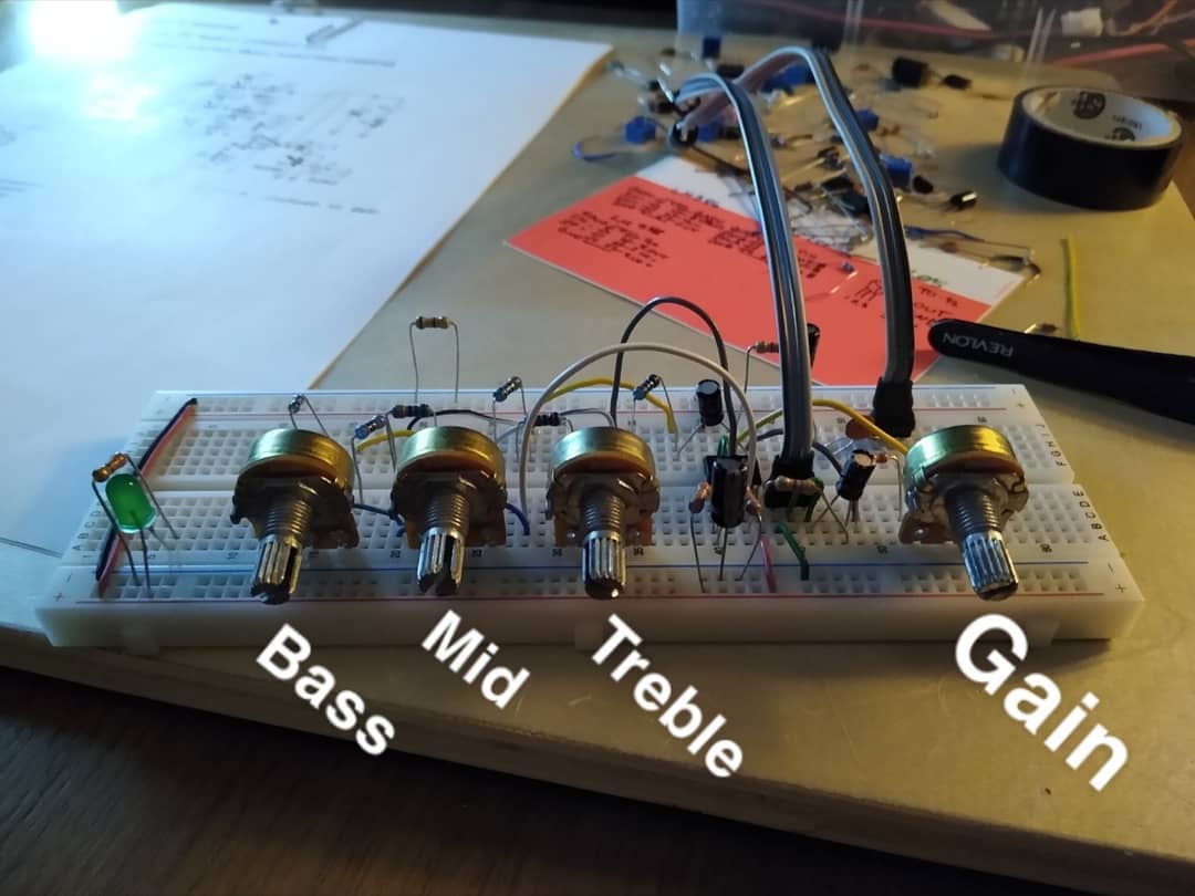 Audio equalizer breadboard circuit